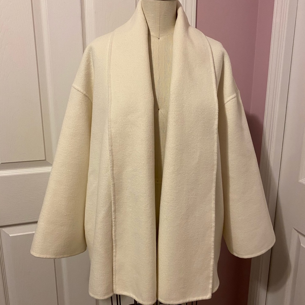 Wool coat NEW